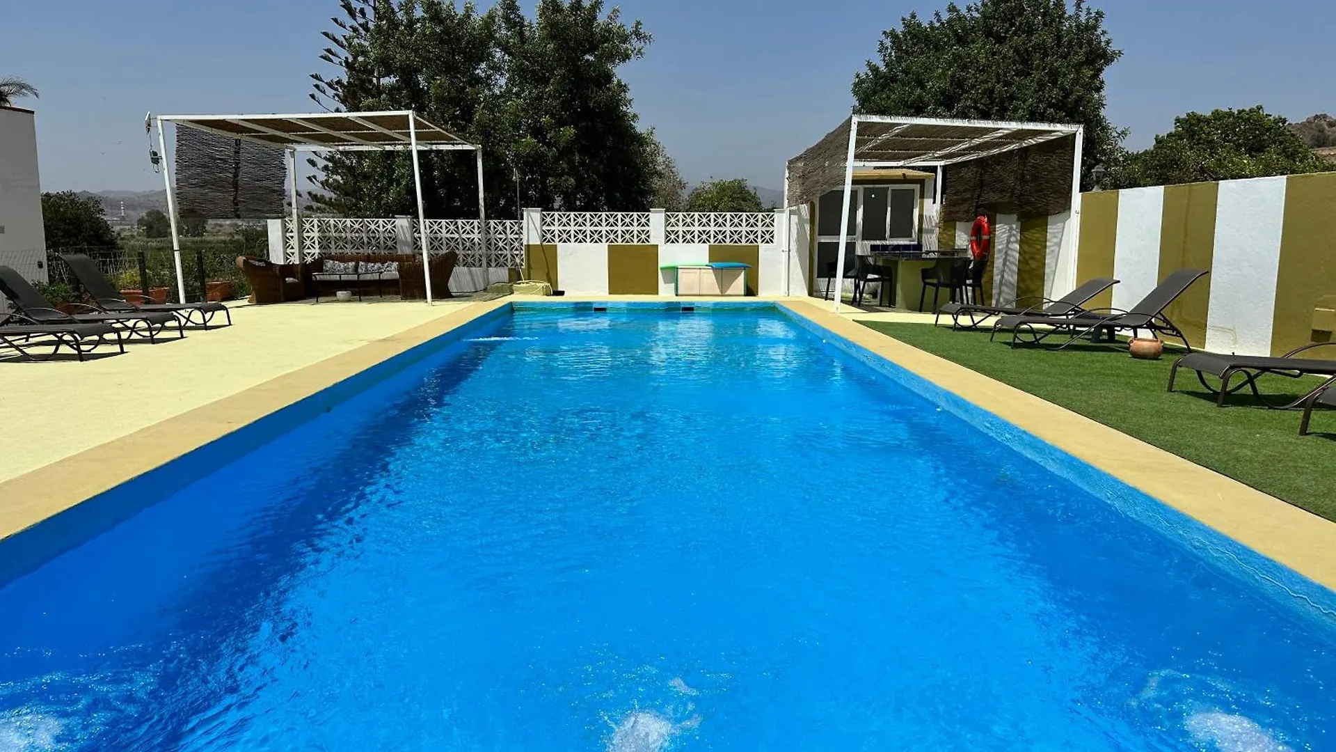 Casa Rural Emilio Con 4 Dormitorios Malaga