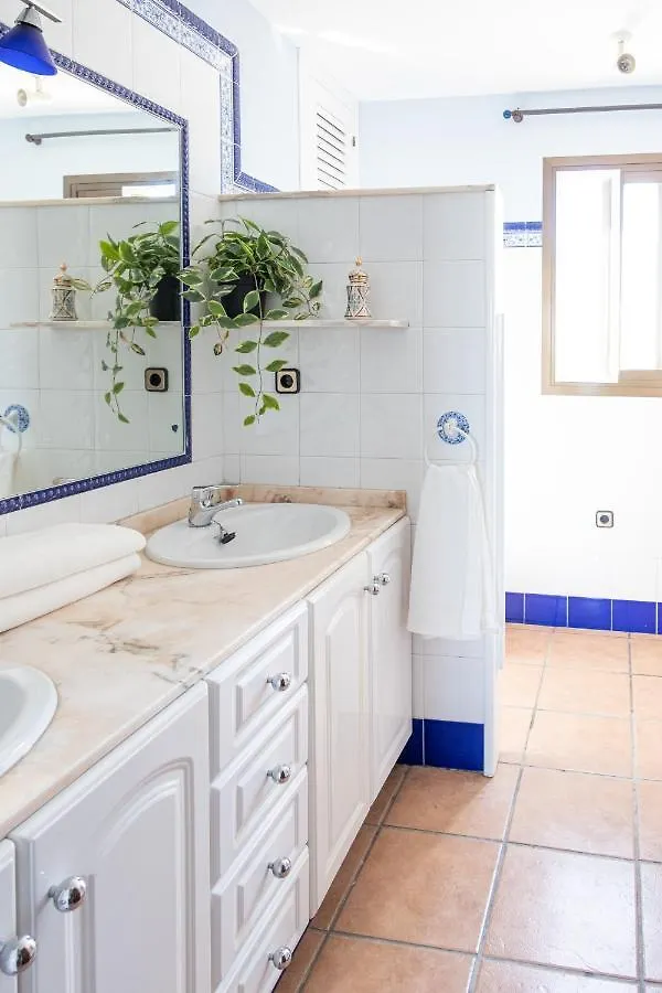 Casa Rural Emilio Con 4 Dormitorios Malaga Spain