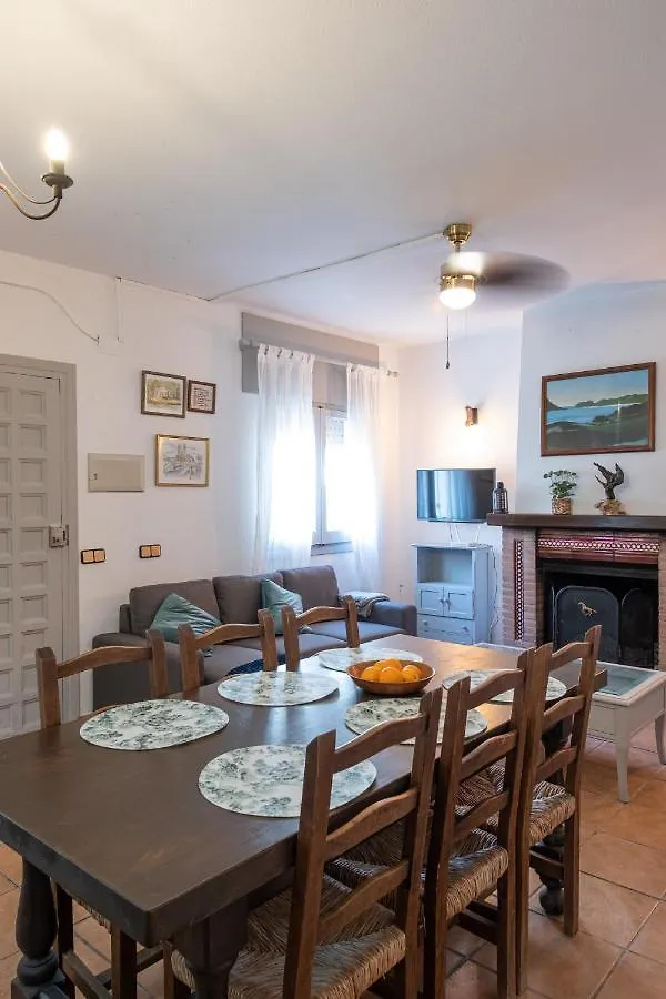 Casa Rural Emilio Con 4 Dormitorios Malaga Holiday home